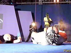 Scandal, sexshow, unclothing
