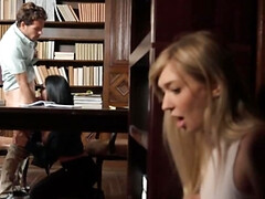 Blondine, Blasen, Handjob, Masturbation, Weibliche ejakulation, Flotter dreier, Titten, Spanner