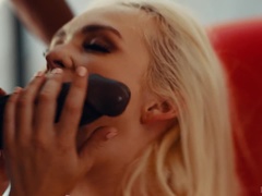 Zwart, Blond, Pijpbeurt, Sperma in mond, Harig, Hardcore, Likken, Kut duiken