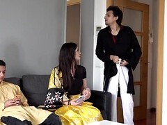 In den arsch, Blasen, Braunhaarige, Betrug, Indisch, Reife frau in den arsch, Milf, Mutti