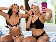 69, アジア人, 茶髪の, 指いじり, 毛深い, キス, レズビアン, オマンコ