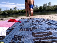 Culo grande, Verga grande, Bikini, Mamada, Pareja, Hembra, Chorro, Mojado