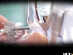 Juggy vixen Brett Rossi blows and rides long prick in POV