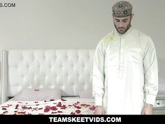 Arabe, Verga grande, Tetas grandes, Mamada, Ébano, Peludo, Natural, Tetas naturales