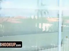 アメリカ人, アラブ, お尻, デカ尻, デカチン, 着衣女と全裸男, 中出し, ハメ撮り