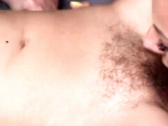 Брюнетки, Крупный план, Волосатые, Лесбиянка, Зрелые, Милф, Мамочка, Киски