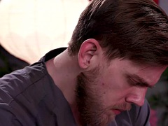 Anaal, Grote mammen, Pijpbeurt, Handbeurt, Hardcore, Masseren, Tatoeage, Vrouw