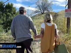 Arsch, Tochter, Würgen, Zierlich, Pov, Taboo, Titten, Spanner