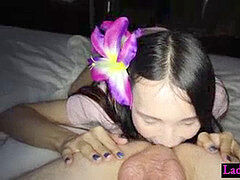 Anal, Asiatique, Sucer une bite, Jeunes transsexuelles thaïlandaises, Pov, Transsexuelle