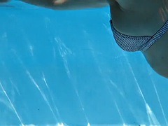 美女, フェティッシュ, ハードコア, 淫乱熟女, プール, 公共, オッパイの, 水中
