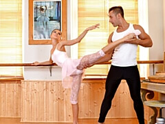 18 jahre, Arsch, Grosser schwanz, Blasen, Hundestellung, Fußfetisch, Natürlichen titten, Jungendliche (18+)