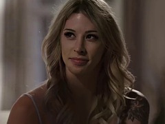 In den arsch, Grosser schwanz, Grosse titten, Blasen, Küssen, Transfrau, Titten