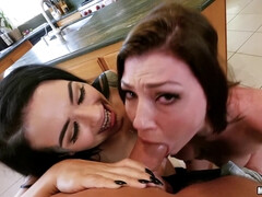 Arsch, Grosser arsch, Hardcore, Lesbisch, Pov, Muschi, Jungendliche (18+), Flotter dreier