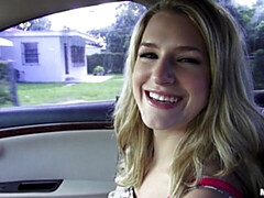 18 jahre, Grosser schwanz, Grosse titten, Blondine, Blasen, Auto, Dürr, Toilette