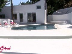 Jenaveve Jolie, Olivia O Lovely & Alexis Amore share a pussy in a steamy threesome