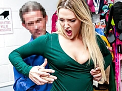 Grote kont, Grote lul, Grote mammen, Blond, Pijpbeurt, Hondjeshouding, Kantoor