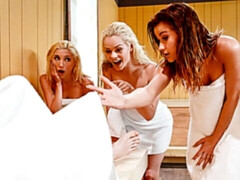 Arsch, Blondine, Blasen, Hundestellung, Gruppe, Handjob, Sauna, Dürr