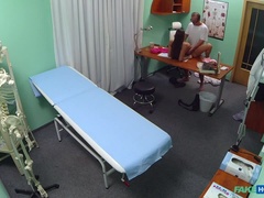 Pijpbeurt, Bedriegen, Vingeren, Likken, Verpleegster, Kantoor, Kut duiken, Uniformpje