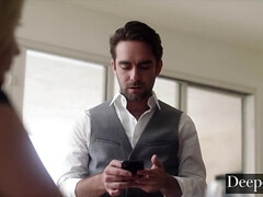 Arschlecken, Tussi, Blondine, Blasen, Kehlenfick, Natürlichen titten, Muschi, Titten