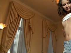 Braunhaarige, Fetisch, Öffentlich, Dürr, Erotischer film, Solo, Jungendliche (18+), Titten