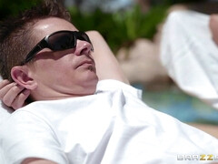 Arsch, Grosser arsch, Pummelig, Milf, Im freien, Pool, Muschi, Titten