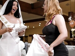 69 negenenzestig, Grote kont, Bruinharig, Bedriegen, Likken, Kut duiken, Realiteit, Zuigen