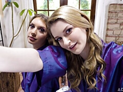 Grote kont, Grote mammen, Vingeren, Zoenen, Lesbisch, Ondergoed, Geschoren, Tiener