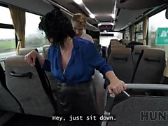 Grosse titten, Braunhaarige, Bus, Gehörnter ehemann, Tschechisch, Europäisch, Milf, Titten