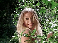 Grosse titten, Blondine, Blasen, Handjob, Hd, Im freien, Öffentlich, Russisch
