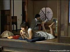 Asiatique, Grosse bite, Brunette brune, Éjaculation interne, Fétiche, Mature, Mamelons, Nénés