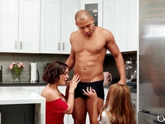 Cul, Gros cul, Grosse bite, Noire, Interracial, Mère que j'aimerais baiser, Adolescente, Plan cul à trois