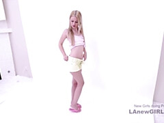 18 летние, Минет, Семяизвержение, Ласковые ручки, Хд, Крошечные, Реалити, Сестра