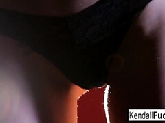 Grosser arsch, Braunhaarige, Frau, Hardcore, Masturbation, Muschi, Dürr, Solo