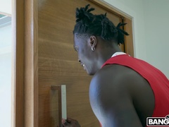 Amateur, Sucer une bite, Brunette brune, Tir de sperme, Queue, En levrette, Interracial, Fille latino