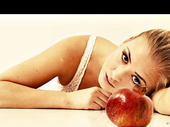 18 jahre, Fetisch, Fingern, Masturbation, Muschi, Solo, Jungendliche (18+), Titten