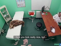 Arzt, Hundestellung, Aufs gesicht abspritzen, Fingern, Krankenschwester, Pov, Muschi, Uniform