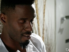 浴室, デカ尻, デカパイ, 黒人, ブロンド, フェラチオ, オマンコ, スパンキング