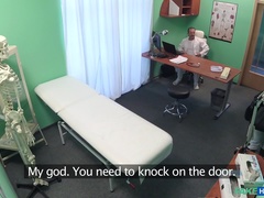 素人, 指いじり, 看護婦, オフィス, ハメ撮り, オマンコ, ユニフォーム, のぞき