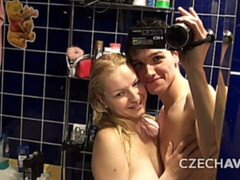 Enthousiasteling, Vingeren, Zoenen, Natuurlijke tieten, Gezichtspunt, Geschoren, Tiener, Tieten likken