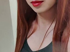 Asiatique, Travestis, Tir de sperme, Branlette thaïlandaise, Masturbation, Public, Transsexuelle, Solo
