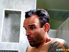 Bruinharig, Douche, Softcore pornografie
