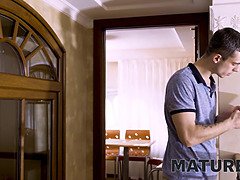 Bruinharig, Oudere vrouw, Hd, Rijpe lesbienne, Russisch, Hangende tieten, Stiefmoeder, Speelgoed