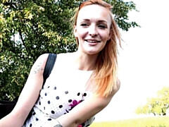 18 jaar, Grote lul, Grote mammen, Pijpbeurt, Hondjeshouding, Roodharige vrouw, Mager, Tiener