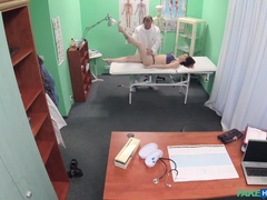 Amateur, Mamada, Estilo perrito, Penetracion con dedos, Enfermera, Oficina, Coño, Uniforme