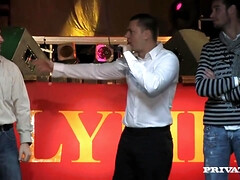 お尻, 古典, チン, 顔射, 乳首, オーガズム, 公共, 三人