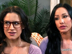 Gros seins, Noir ébène, Doigter, Le plan cul à quatre, Petite amie, Hard, Mère que j'aimerais baiser, Réalité