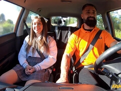 Leie, Blasen, Braunhaarige, Spermaladung, Schwanz, Europäisch, Aufs gesicht abspritzen, Italienisch