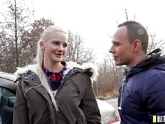 Culo grande, Verga grande, Tetas grandes, Rubia, Estilo perrito, Dinero, Al aire libre, Adolescente