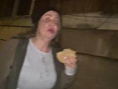 Grote mammen, Fetisj, Hardcore, Interraciaal, Rijpe lesbienne, Openbaar, Slet, Tatoeage