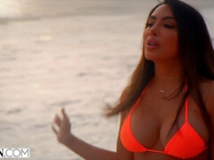 69, デカ尻, デカパイ, 中出し, イマラチオ, チン, なめる, 下着